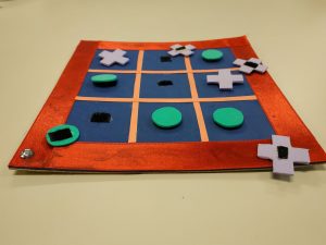 Jogo da velha Braille e tátil - Tecnologia Assistiva